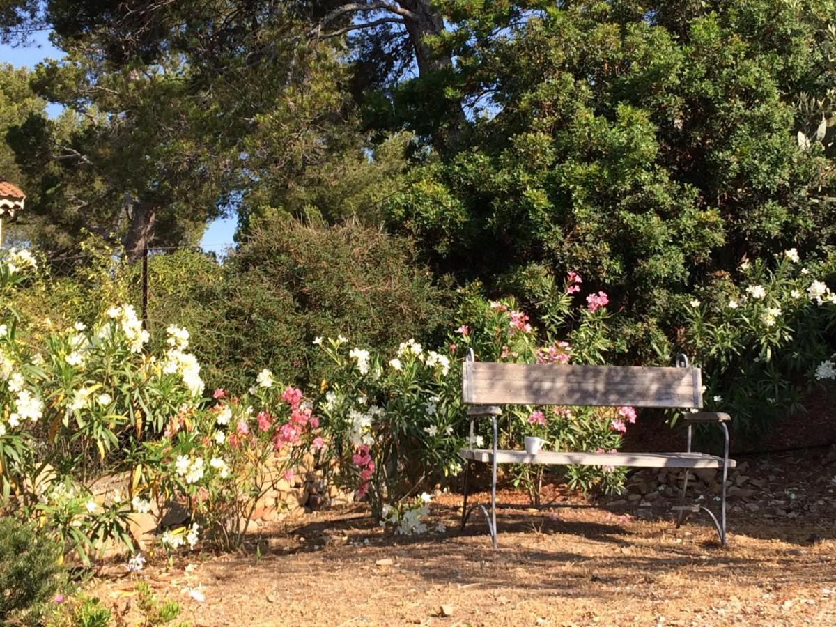 Les Bruyeres Bed & Breakfast Saint-Mandrier-sur-Mer Dış mekan fotoğraf